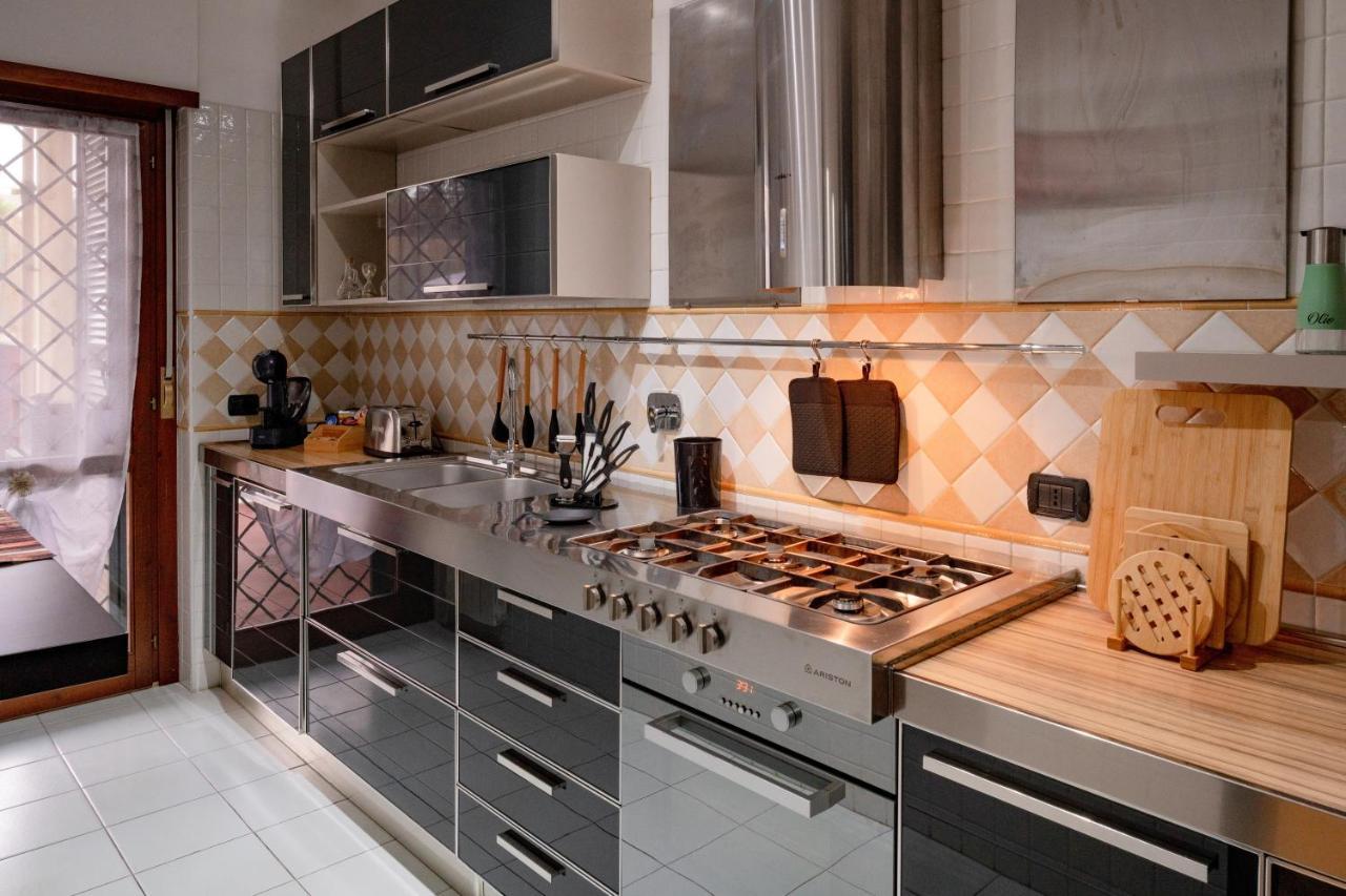 Suite Leonardo Relax Фиумичино Екстериор снимка